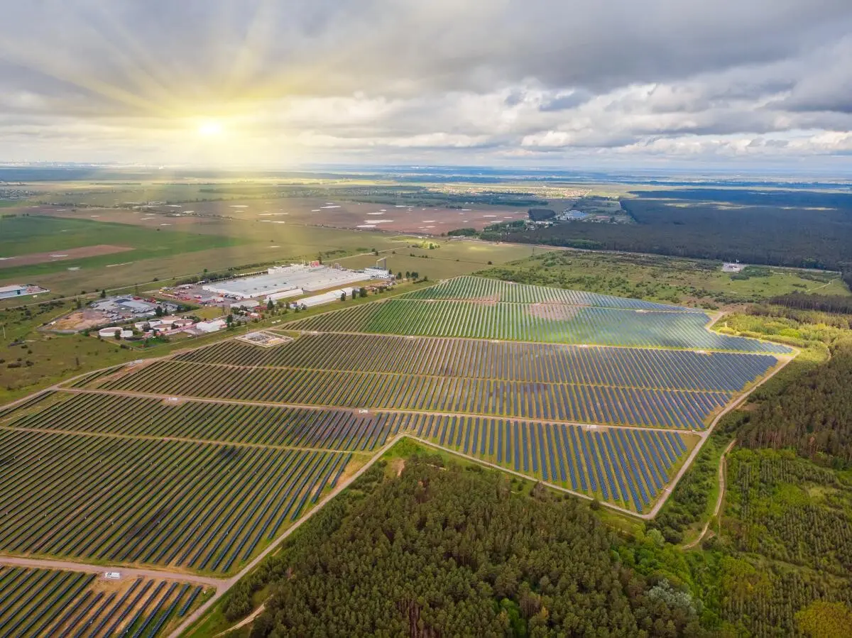 Parc fotovoltaic văzut de sus